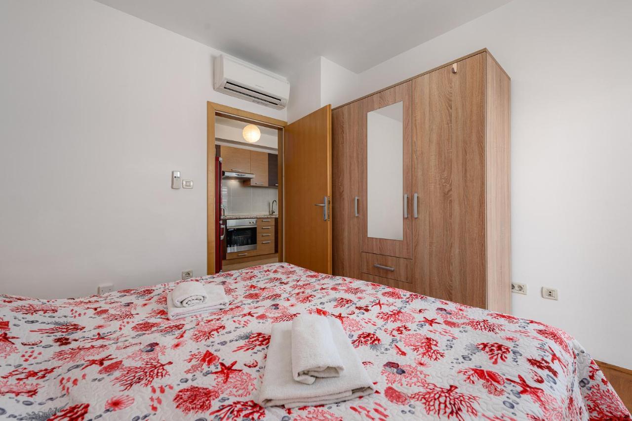 Apartment Ares 14 - Umag Center Exterior photo